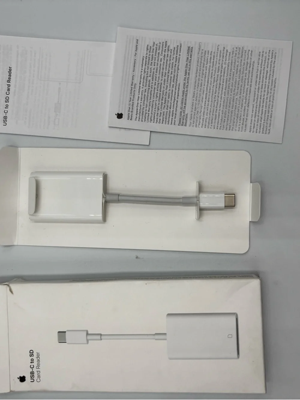 Apple USB-C to SD Card Reader Adapter Original Brand New for iPad iMac MacBook